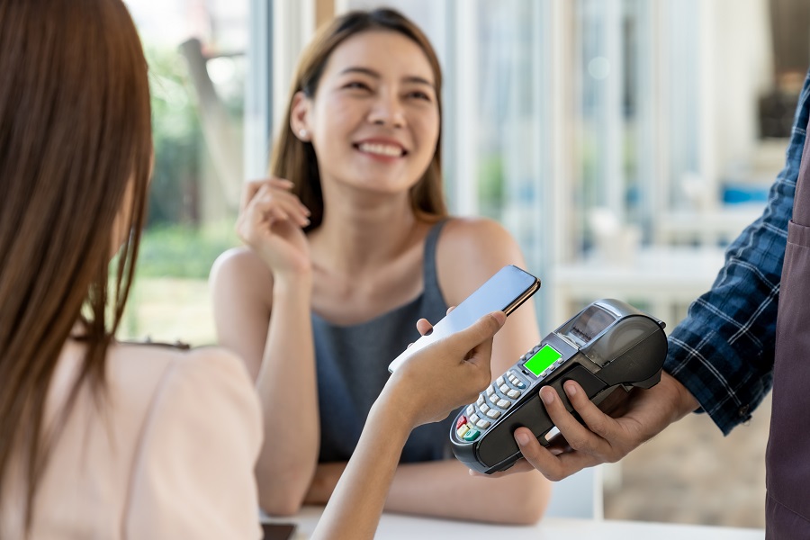 Change Series: Covid Prompts Rapid Transformation in How Restaurant Guests Pay